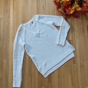 SO V-Neck Sparkle Textured Knit Ranglan Lightweight Sweater White Size M